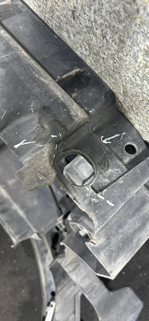 Передняя панель (телевизор) Volkswagen Passat B6 (2005 - 2010) (46023074983)