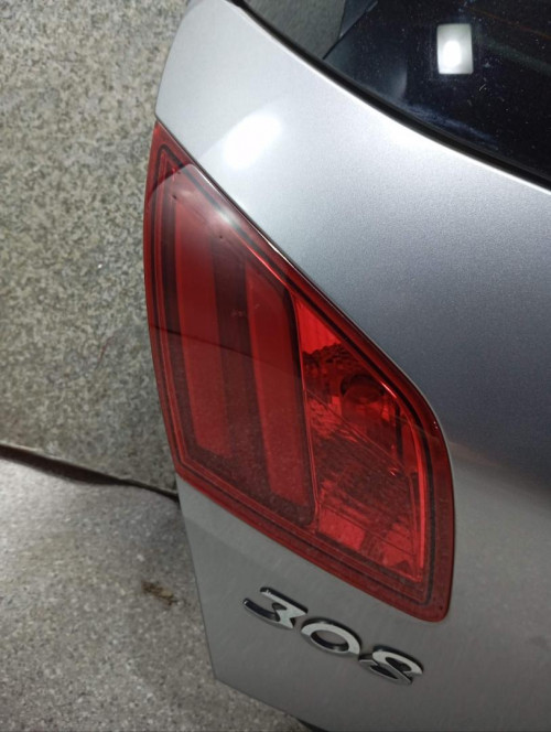 Фонарь крышки багажника левый Peugeot 308 T9 (2013 - 2017) (46023077636)