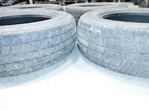 Комплект шин Roadstone Euro-Win 700 195/70 R15  (46023075075)
