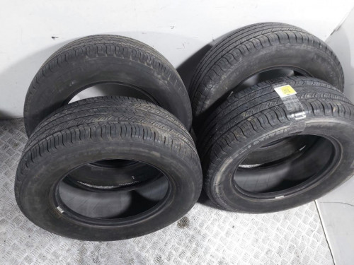 Комплект шин Michelin LATITUDE TOUR HP 235/60 R16  (46023045262)
