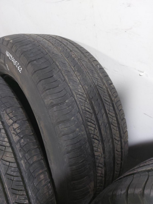 Комплект шин Michelin LATITUDE TOUR HP 235/60 R16  (46023045262)