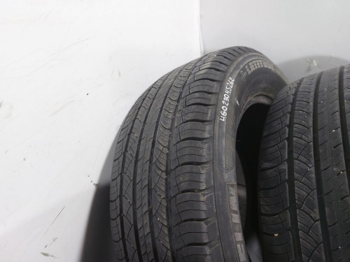 Комплект шин Michelin LATITUDE TOUR HP 235/60 R16  (46023045262)